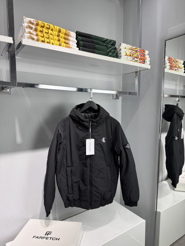 Calvin Klein Mevsimlik