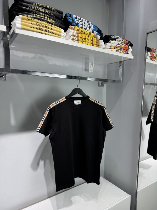 BurberryT-shirt