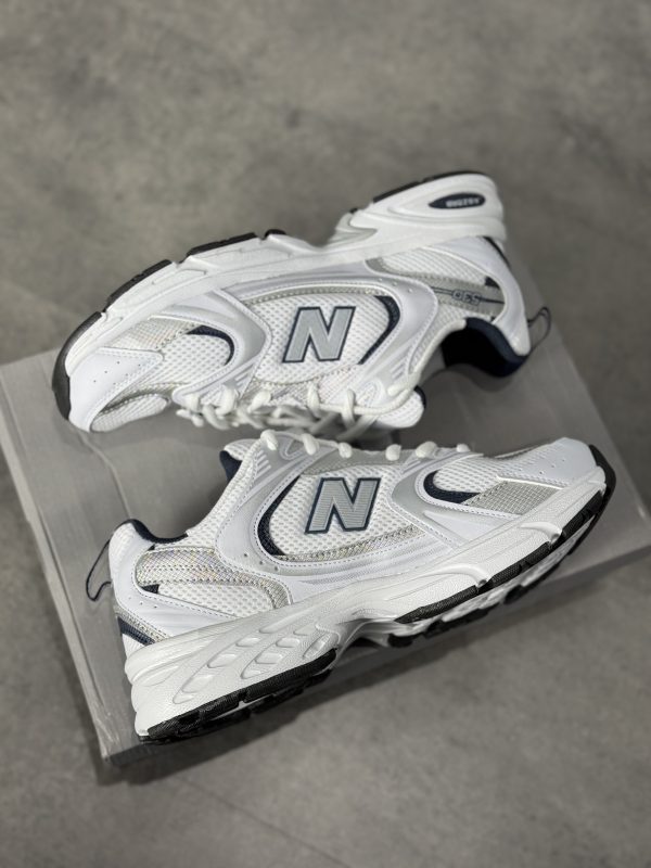 New Balance 530