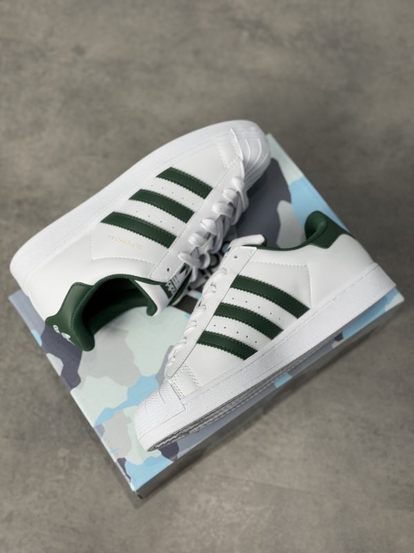 Adidasm Superstar