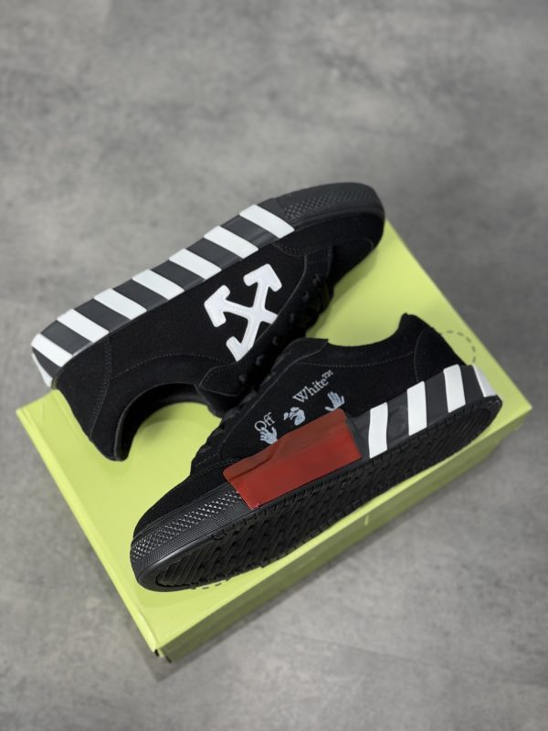 Off White