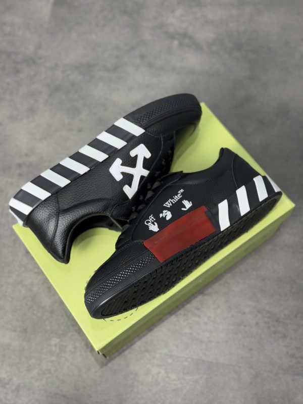 Off White
