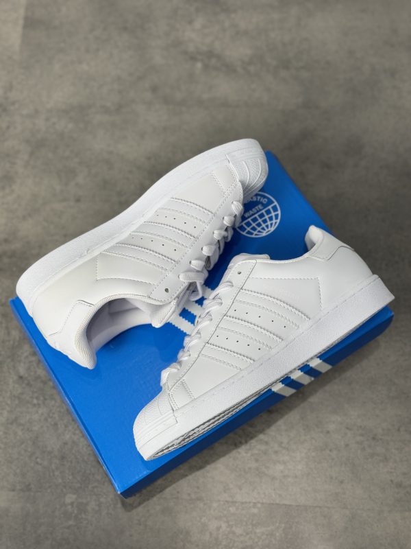 Adidas Superstar