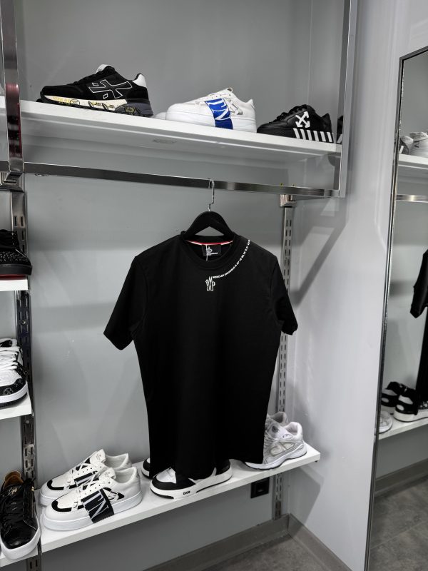 Moncler T-shirt