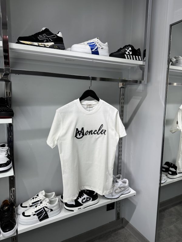 Moncler T-shirt
