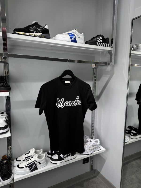 Moncler T-shirt
