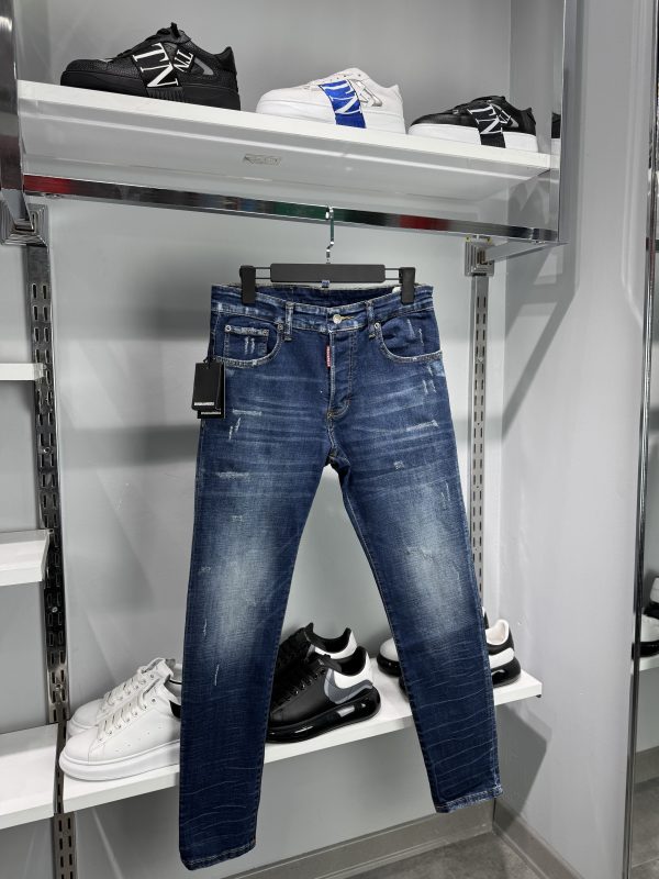 DsQuared2